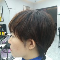 -变画·发型STUDIO