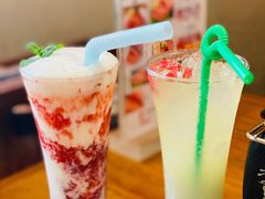 草莓可尔必思-三月居酒屋(青年大街店)