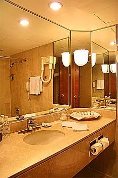 -上海新锦江大酒店