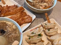 -小姜锅贴(凤凰街店)