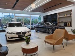 -北京宝诚宝马4S店