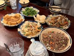 -Cuc Gach Quan Restaurant
