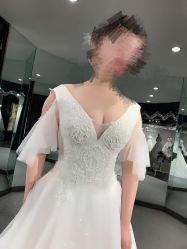 -艾米丽婚纱礼服