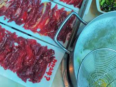 现切吊龙肉-为什么牛潮汕牛肉火锅(中信广场店)