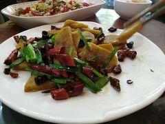 -郑件洋芋饭庄