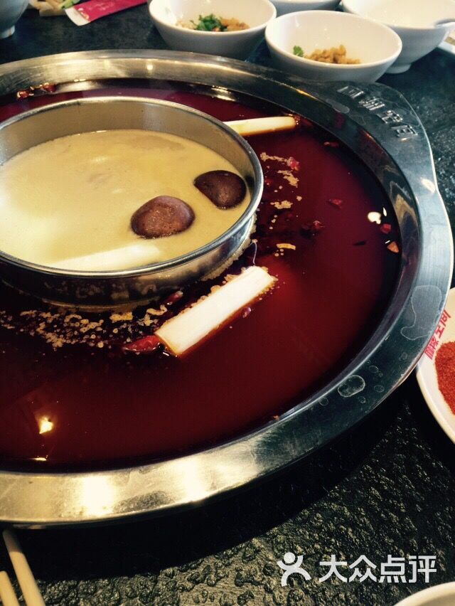 麻辣空间四川清油火锅