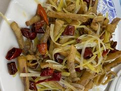 干煸鱿鱼-北戴河庆山饭店·海鲜砂锅粥(北戴河黑石路店)