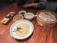 -裕兴记•蟹黄面馆(人民广场店)