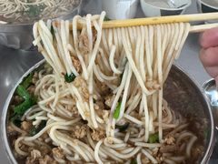 -正宗杨记普洱酸醋米线(总店)