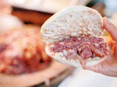 腊牛肉夹馍-杨天玉腊牛羊肉店