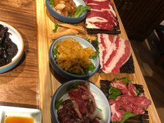 -明洞阿姨·韩式酱蟹烤肉·创意料理(三元桥店)