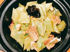 -hallch 好吃餐厅(全运村中央广场店)