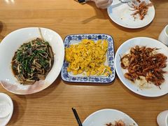 -品鲜村农家菜·阳澄湖大闸蟹(总店)