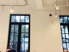 -Fridi Patisserie Cafe