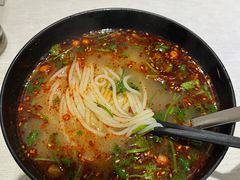 麻辣米线-牵人麻辣粉(粉巷店)