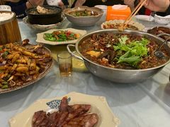 -余家庄肥肠鱼地方汤锅(银杏大道店)