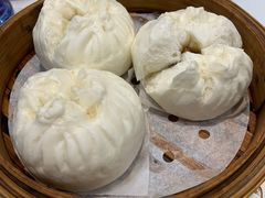 蜜汁叉烧包-赏点粤式点心(广州塔店)