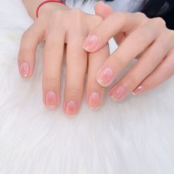 -七彩虹美甲美睫 半永久