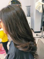 -小桑树染烫改变专门店