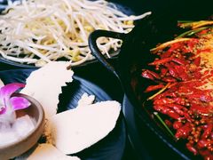 -渝涯重庆豆花老火锅(中赢国际店)