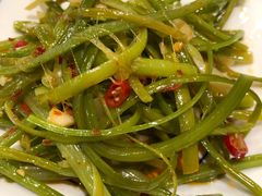 凉拌蒜苗丝-刘氏三和面馆