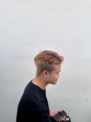 -藤野造型•烫染专业店