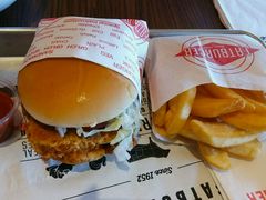 -FATBURGER 特富客汉堡(外交公寓店)
