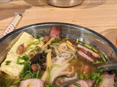 -柳州肥姨妈大骨螺蛳粉(沙河店)