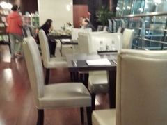 -乐咖啡西餐厅(太湖皇冠假日酒店)