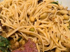 -呼啦面馆·头牌豌杂面(爱琴海店)
