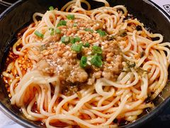 -桂二老坛酸菜鱼(三街两巷店)