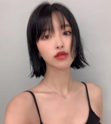-罗亚帝造型·烫发染发