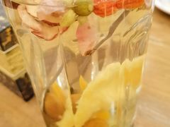 八宝茶-清真·玛丽亚新疆菜主题餐厅(浙江中路店)