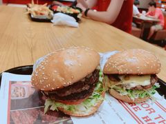 -The Habit Burger Grill 哈比特汉堡(爱琴海店)