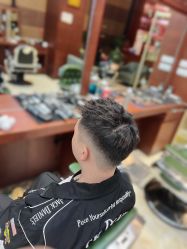 -尼特斯男士发型馆