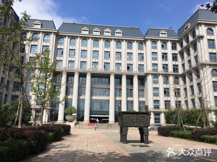 南京信息工程大學體育館圖片