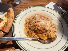 手工蛋黄宽面配蟹肉茴香肠-La Strada(安福路店)