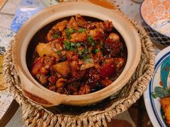 沙姜香菇鸡煲-酒肆浅葱•烧烤•龙虾•排档(卓悦intown店)