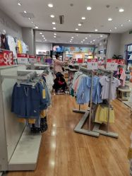 -乐友孕婴童(勒泰中心店)