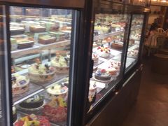 面包甜点陈列柜-多乐之日(和平伊势丹店)