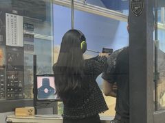 -都市枪神实弹射击俱乐部