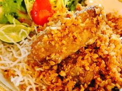 蒜蓉牛油烤鸡翅-CHINCHIN 青青·泰国料理(万象食家店)