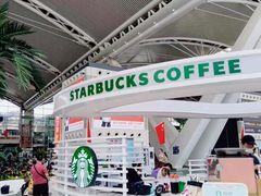 -星巴克(广州南站A18检票口楼上)