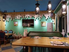 -米德维奇俄式西餐厅(西六道街店)