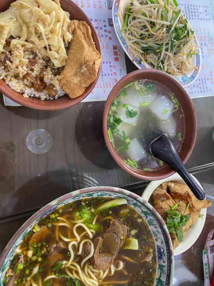 满庭香(厚街总店)-"非常正宗的台湾快餐店,老板是台中人.在这.