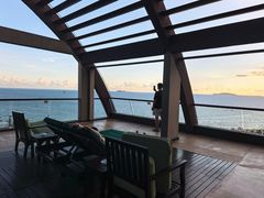 -三亚湾海居铂尔曼度假酒店