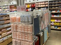 -名创优品(山东青岛市新业广场店)