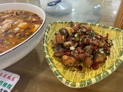 -罗氏豆花饭庄·川菜·土火锅·豆花(卡都花苑店)