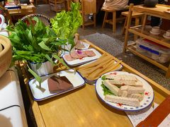 -贤合庄卤味火锅(安吉万达店)