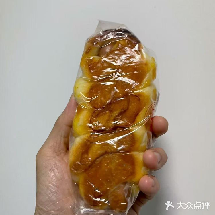 这份外卖太懂夏天！起司热狗咸香，菠萝包甜脆